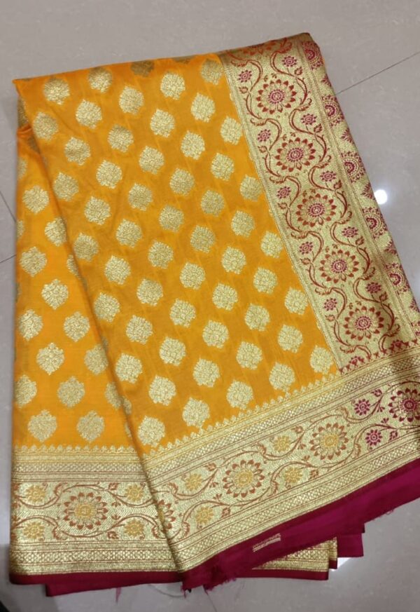 Saree - Image 3